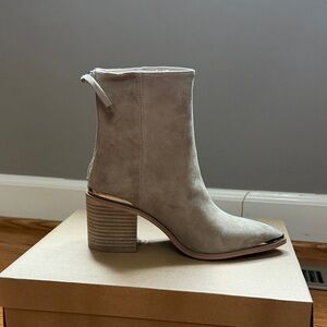 Steve Madden Amber Sand SDE Mini Boots